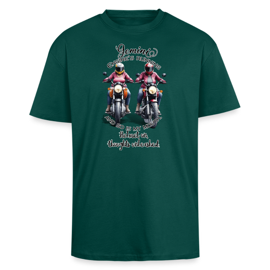 Kaksoset pyörän päällä – horoskooppiprintti unisex - Paksu Oversized T-paita - hunter green