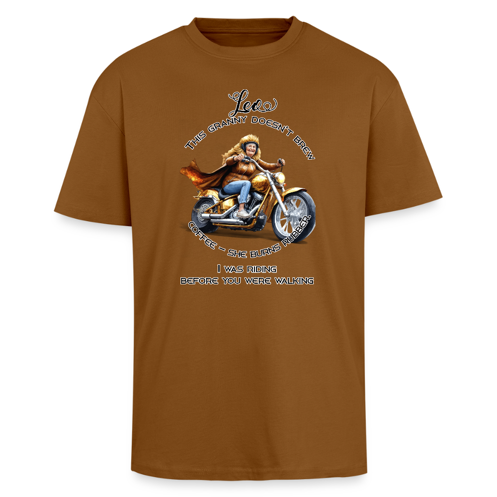 leijona mummo ei keitä kahvia - Paksu Oversized T-paita - toffee