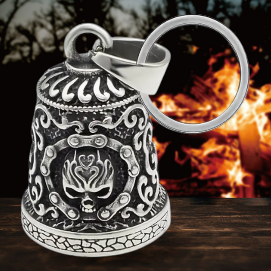 Pirunkello - Motoristin suojakello: tulinen pääkallo