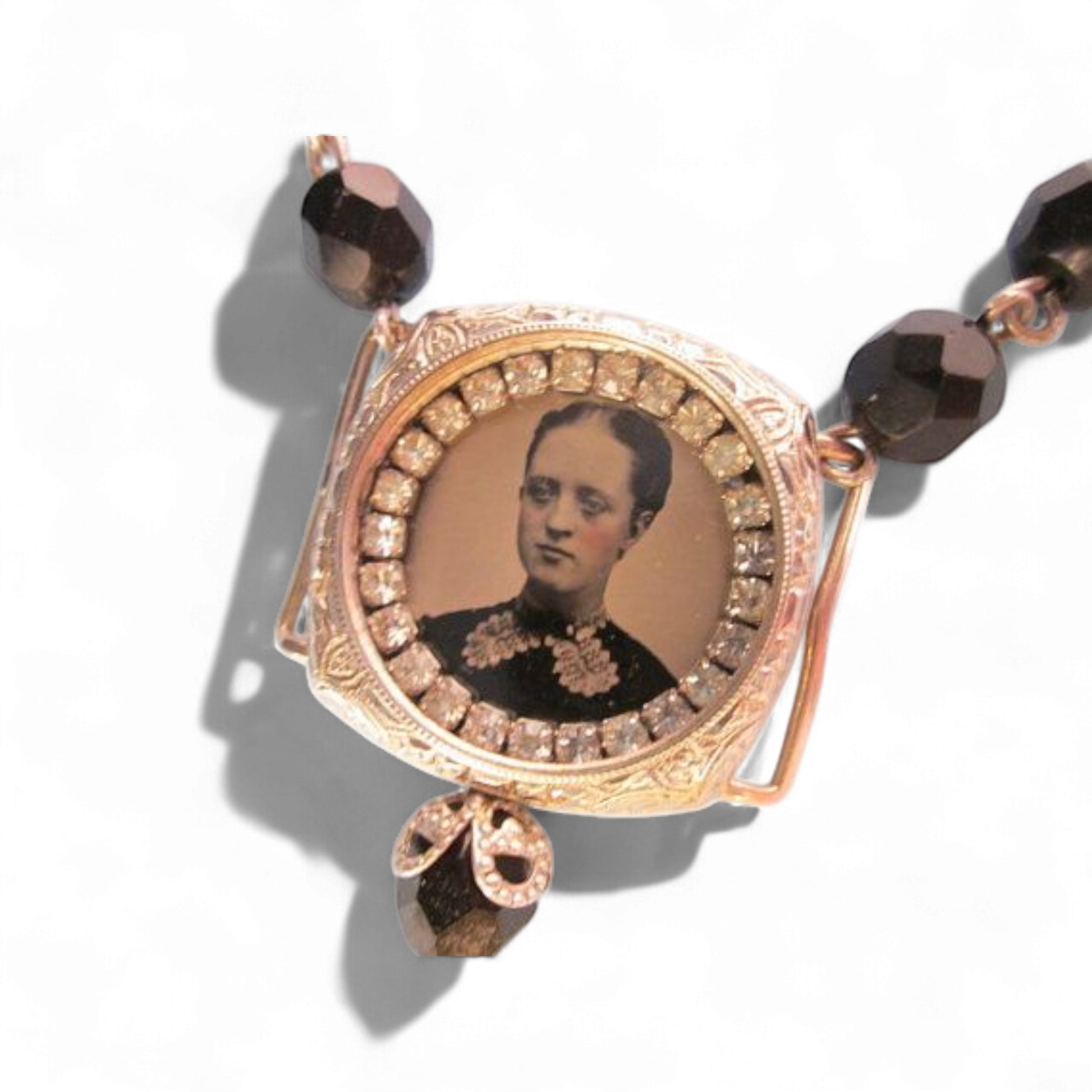 Rannekello rannekoru kuvalla