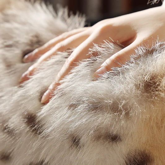 PlushQueen: Leopardi-plush-tyynynpäällinen