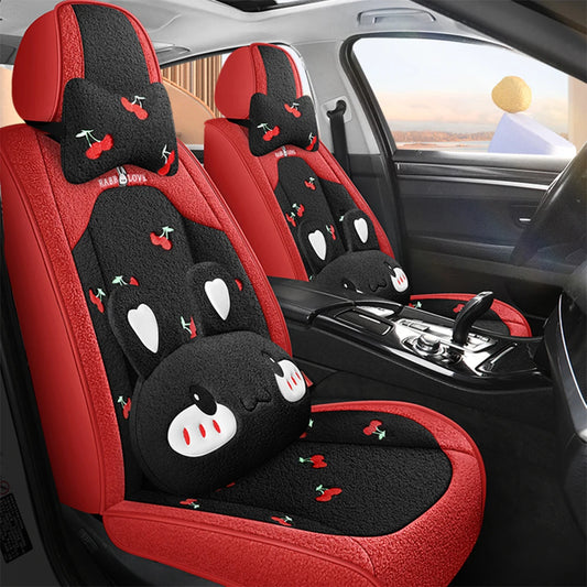 PLUSHQUEEN Auton Penkinsuojasetti – Ei turhaa hempeilyä, vaan todellista söpöilyä