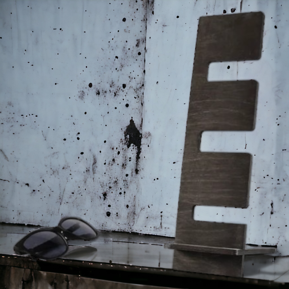 Rannekellonteline pysty