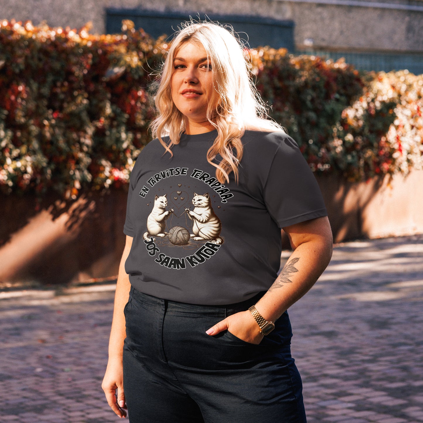 En tarvitse terapiaa, jos vain saan kutoa - Unisex t-paita