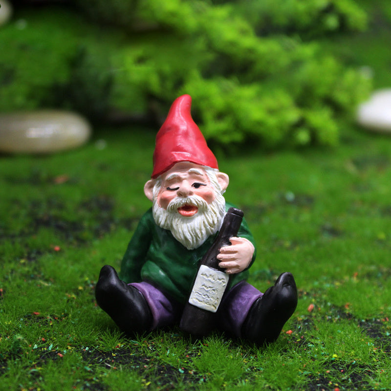 Pissing little Kannikala wood gnome