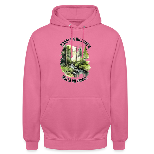 Huppari ”unisex”  korpi on hiljainen täällä on vapaus - pinkki