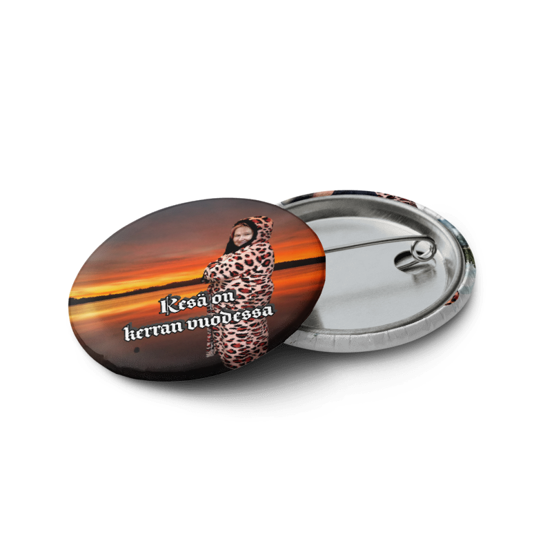 Helllive vahva Pinssi omalla kuvalla 5cm tai 3,5 cm