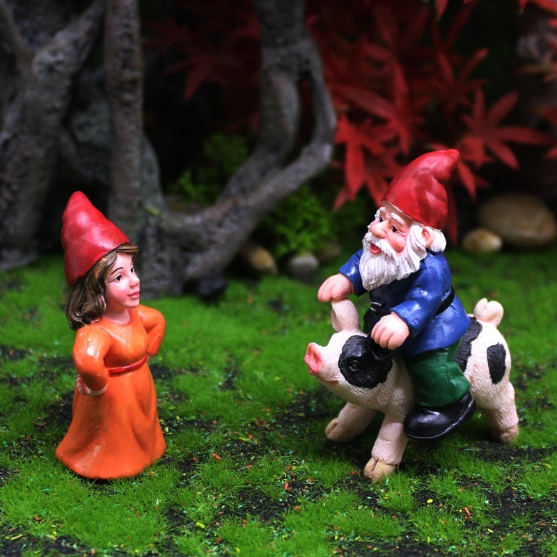 Creative Micro Landscape Dwarf Ornaments Christmas Fun Dwarf Riding Pig Garden Resin Decorations