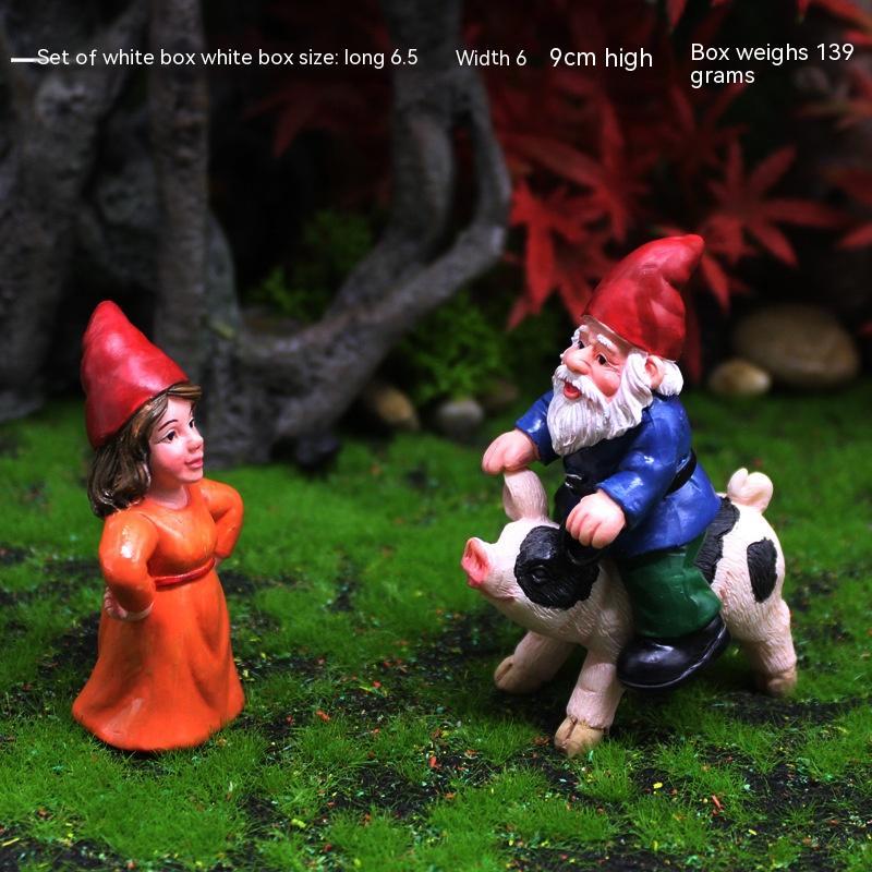 Creative Micro Landscape Dwarf Ornaments Christmas Fun Dwarf Riding Pig Garden Resin Decorations