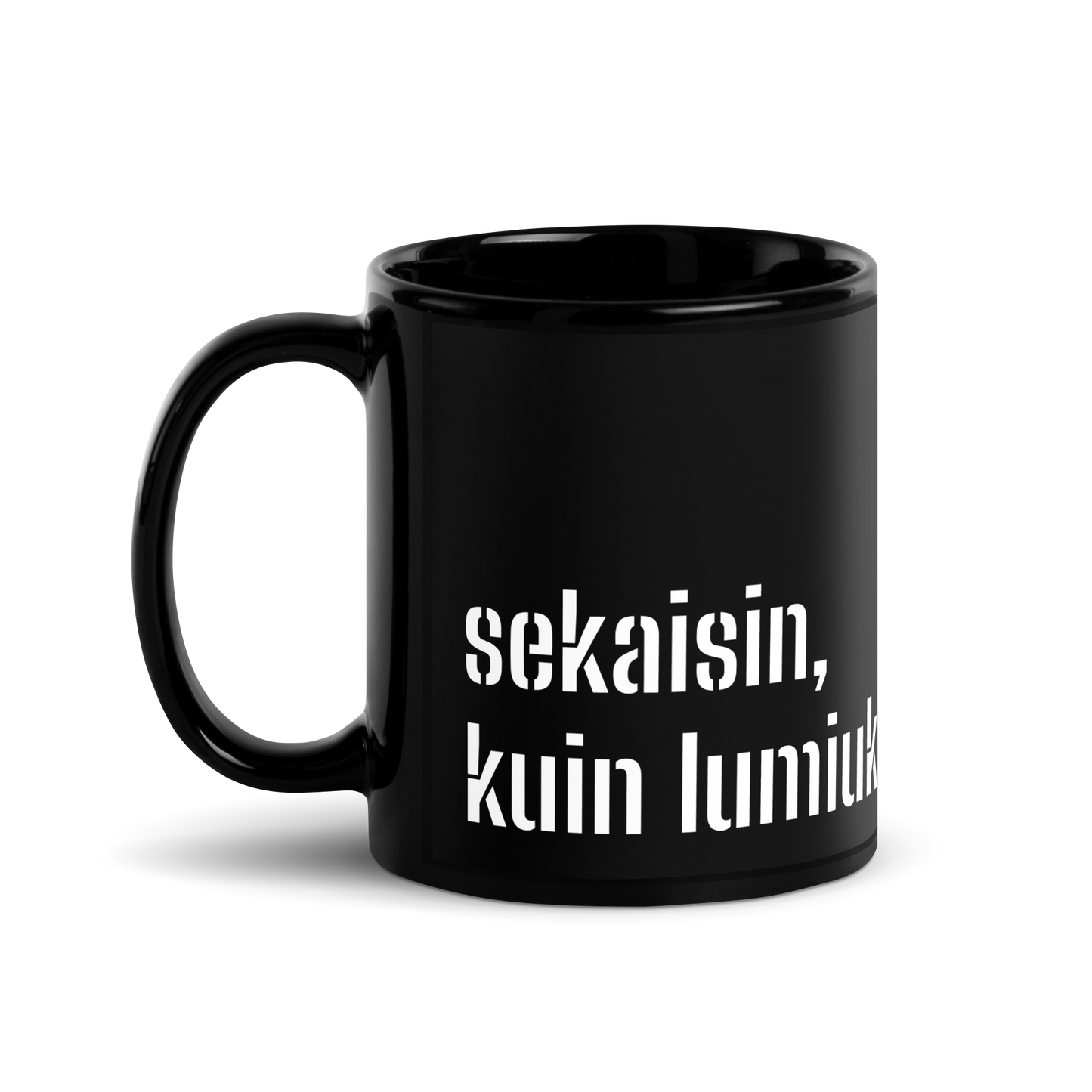 Musta kiiltävä muki - sekaisin, kuin lumiukko käkikellossa