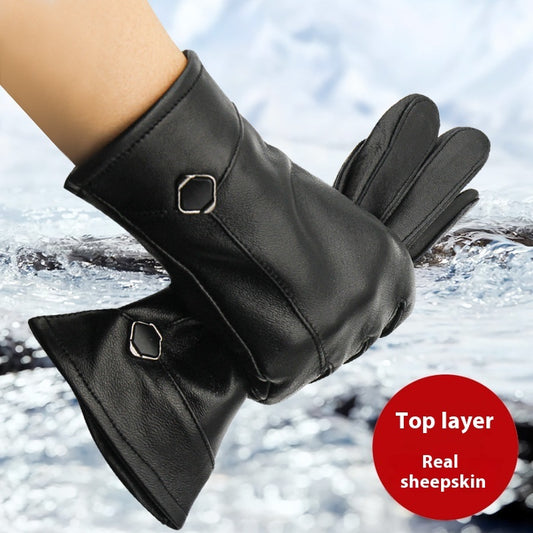 Leather gloves with a fleece lining for women suitable for winter and autumn