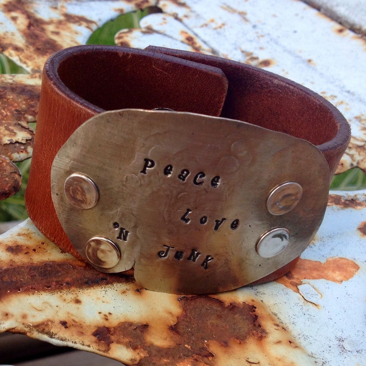 Hellulandian muistojen koruja - aterinkorut: lusikka, haarukka, veitsi